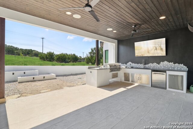 Image 62 of 72 For 9614 Midsomer Pl