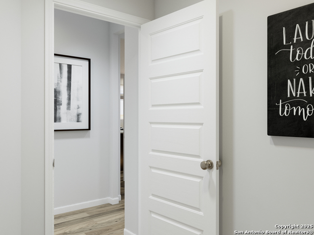 Image 19 of 39 For 14966 Fischer Garden