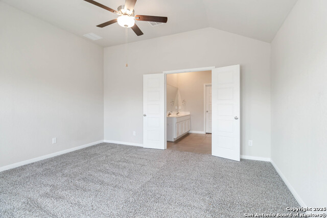 Listing photo id 16 for 5206 Halite