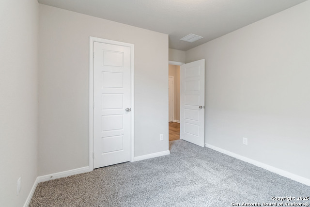 Listing photo id 26 for 5206 Halite