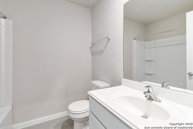 Listing photo id 27 for 5206 Halite