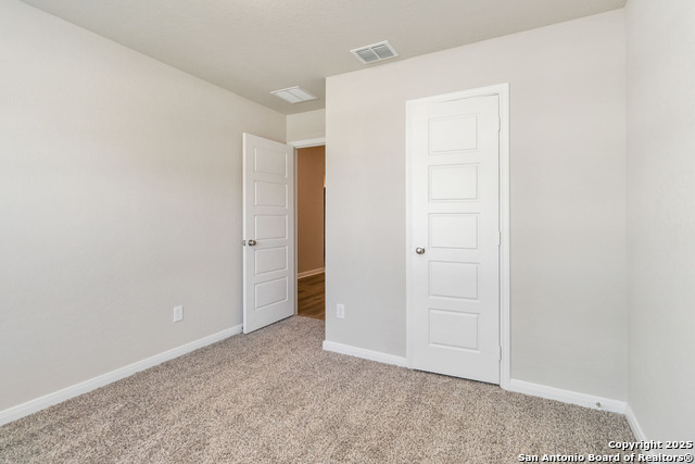 Listing photo id 29 for 5206 Halite