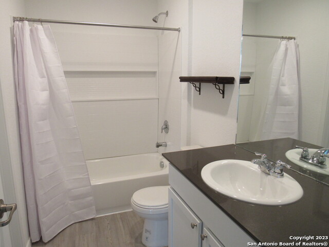 Image 19 of 23 For 10102 Ana Heights