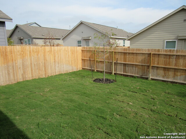 Image 20 of 23 For 10102 Ana Heights