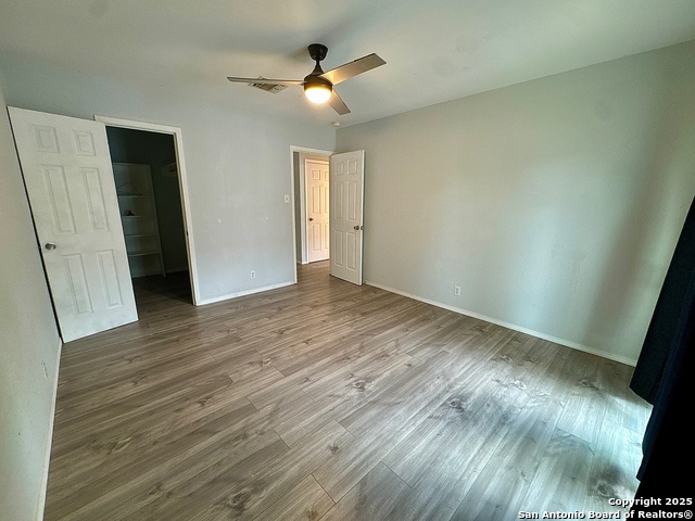 Listing photo id 4 for 7823 Broadwick