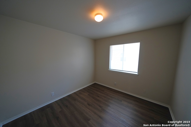 Image 30 of 37 For 4039 Mistflower