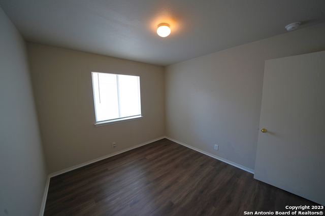 Image 31 of 37 For 4039 Mistflower