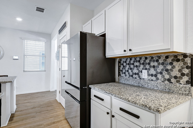 Image 11 of 25 For 4115 Winchester Cove