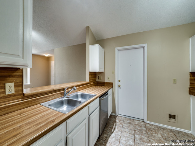 Listing photo id 6 for 6514 Spanish Earth