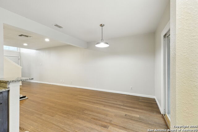 Image 11 of 27 For 100 Lorenz Rd  1502