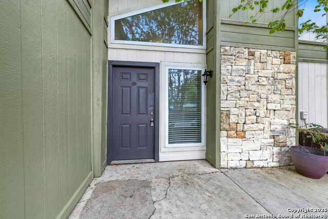 Image 2 of 27 For 100 Lorenz Rd  1502