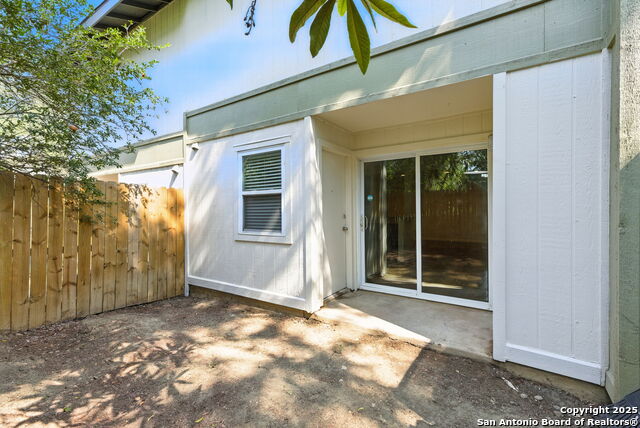 Image 26 of 27 For 100 Lorenz Rd  1502