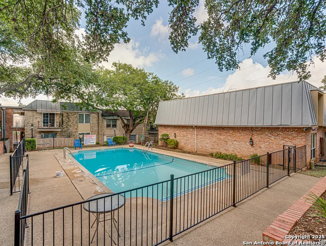 Image 23 of 31 For 6718 Callaghan Road 315