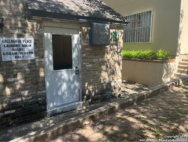 Image 28 of 31 For 6718 Callaghan Road 315