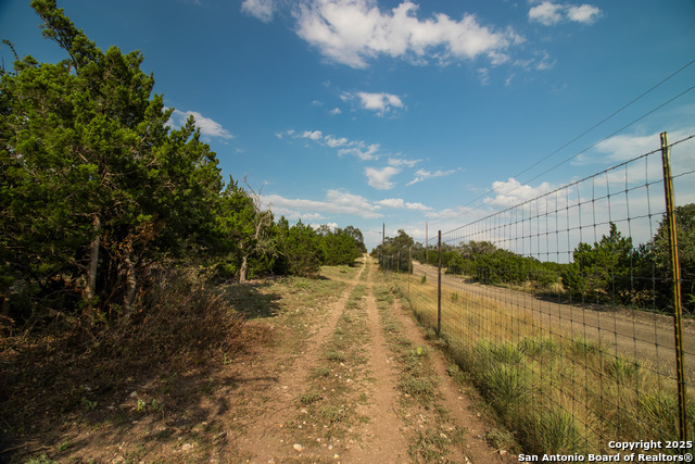 Image 15 of 88 For 9495 Morales Ln