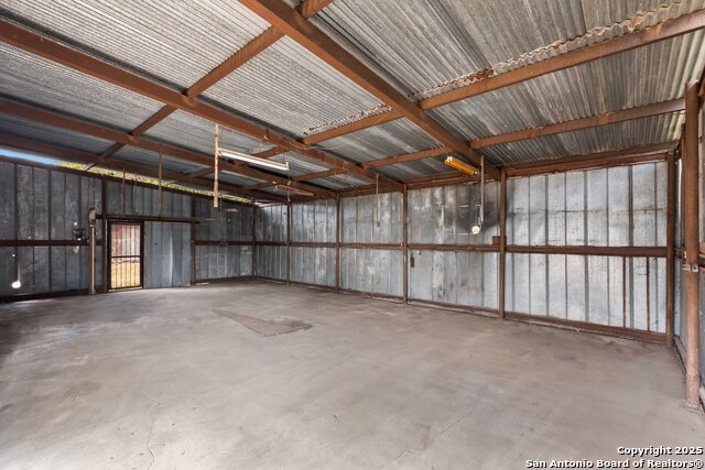 Image 28 of 34 For 10235 Old Corpus Christi