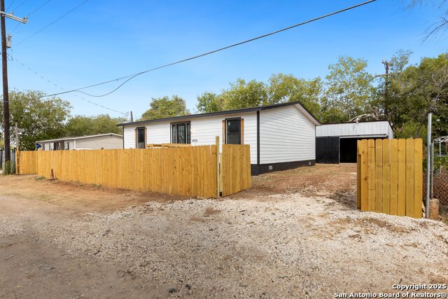 Image 31 of 34 For 10235 Old Corpus Christi