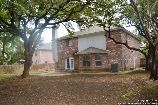 Listing photo id 1 for 16639 Calico Creek Dr