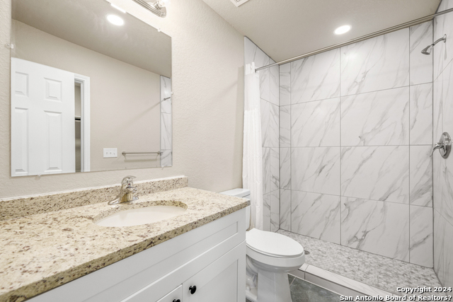 Image 14 of 23 For 7116 Georgeann Dr  102
