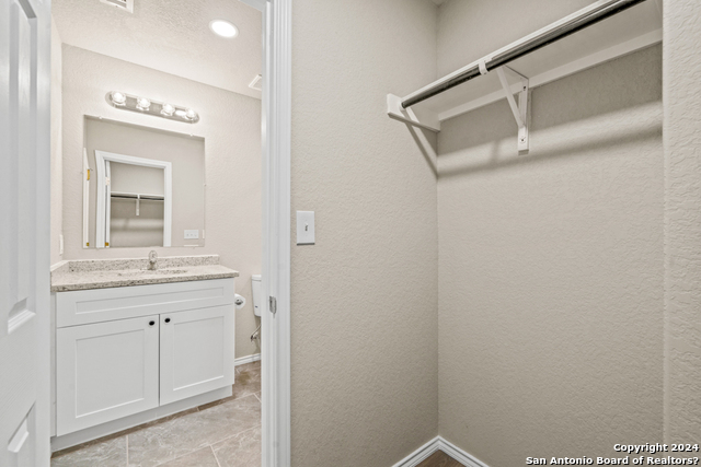 Image 15 of 23 For 7116 Georgeann Dr  102