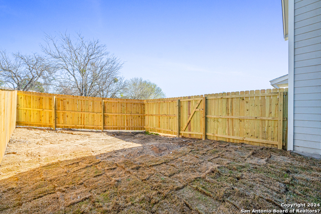 Image 21 of 23 For 7116 Georgeann Dr  102