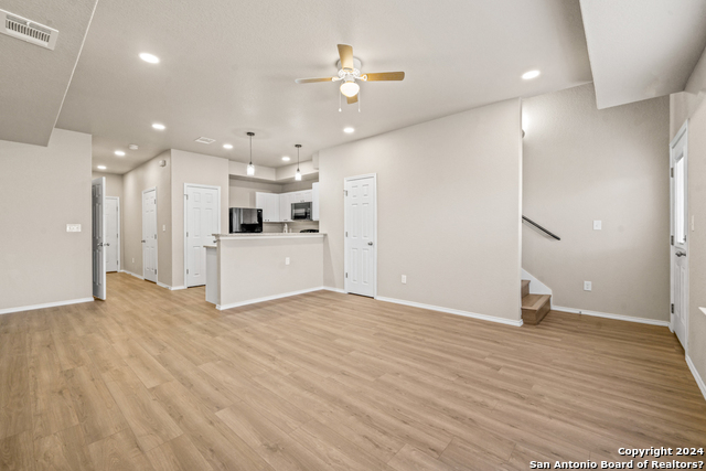 Image 9 of 23 For 7116 Georgeann Dr  102