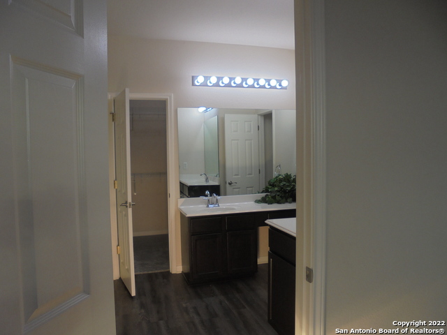 Image 14 of 22 For 20531 Cliff Park