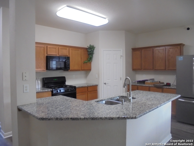 Image 4 of 22 For 20531 Cliff Park