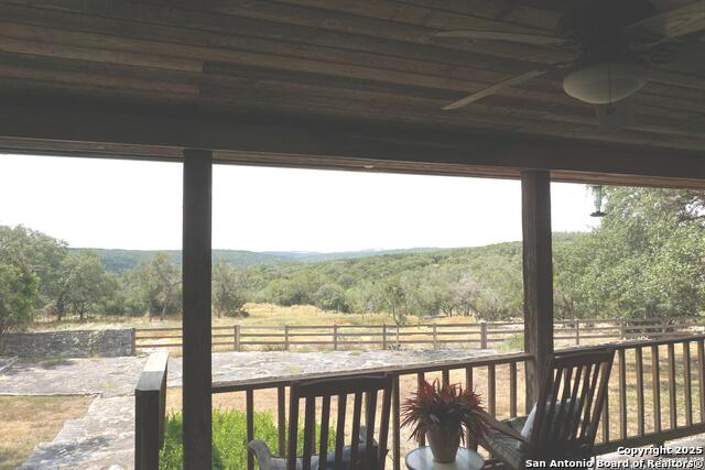 Image 18 of 61 For 5150 Laurie Michelle