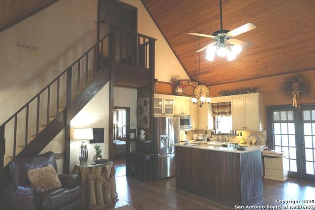 Image 28 of 61 For 5150 Laurie Michelle