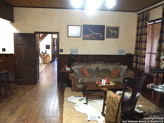 Image 54 of 61 For 5150 Laurie Michelle