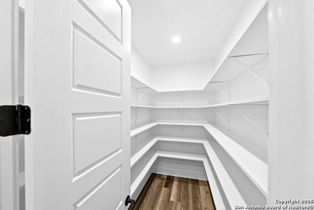 Image 19 of 42 For 281 Cibolo  
