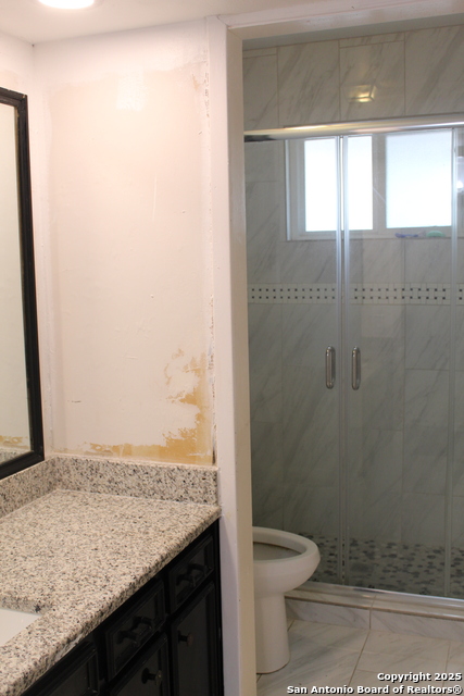 Image 11 of 31 For 14202 Light Bend