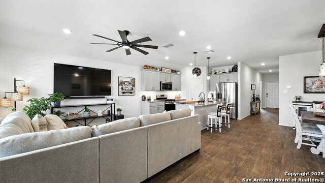 Image 12 of 45 For 1741 James St