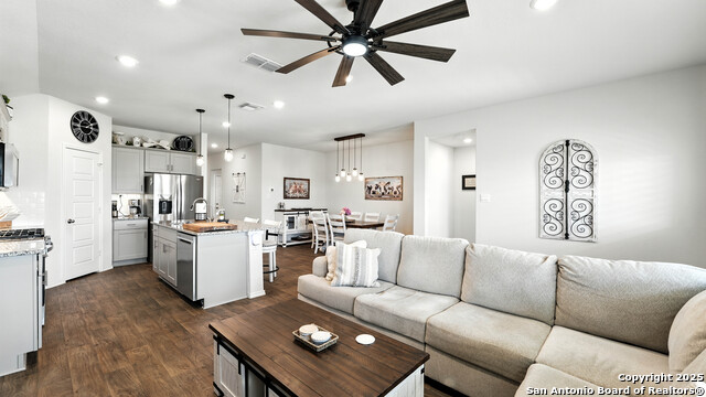 Image 14 of 45 For 1741 James St