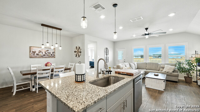 Image 3 of 45 For 1741 James St