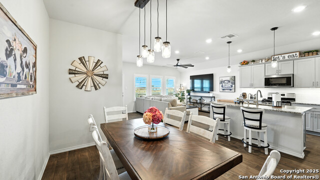 Image 40 of 45 For 1741 James St