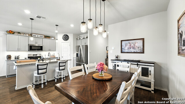 Image 41 of 45 For 1741 James St