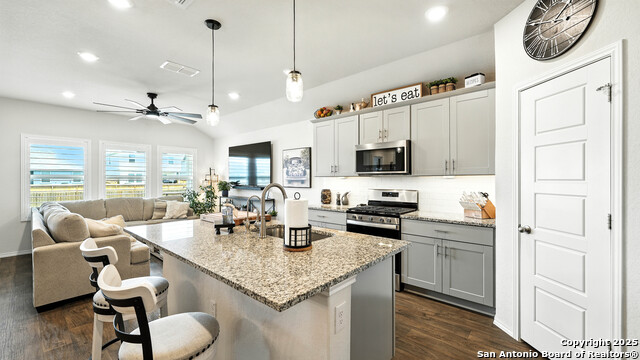 Image 5 of 45 For 1741 James St