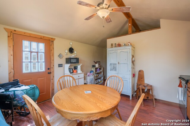 Image 27 of 47 For 107 Garrett Way