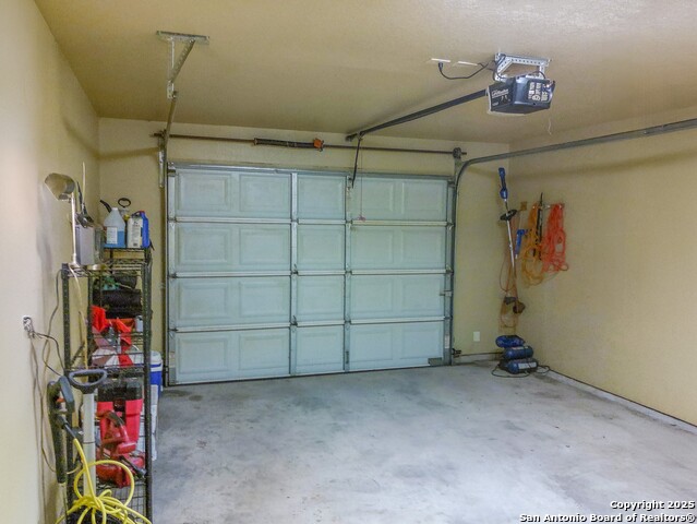 Image 36 of 47 For 107 Garrett Way