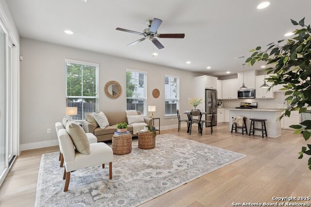 Image 14 of 40 For 140 Claremont #102  102