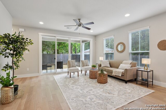 Image 15 of 40 For 140 Claremont #102  102