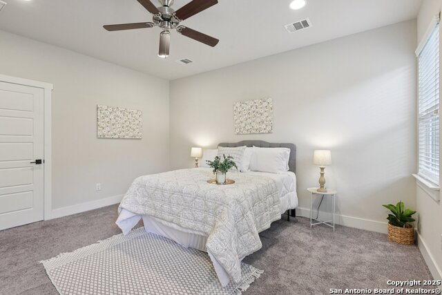 Image 21 of 40 For 140 Claremont #102  102