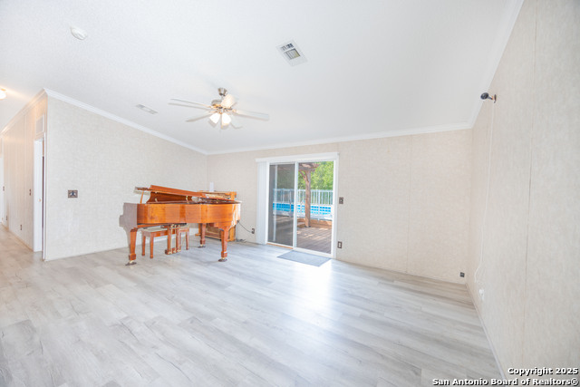 Listing photo id 0 for 590 County Road 4614