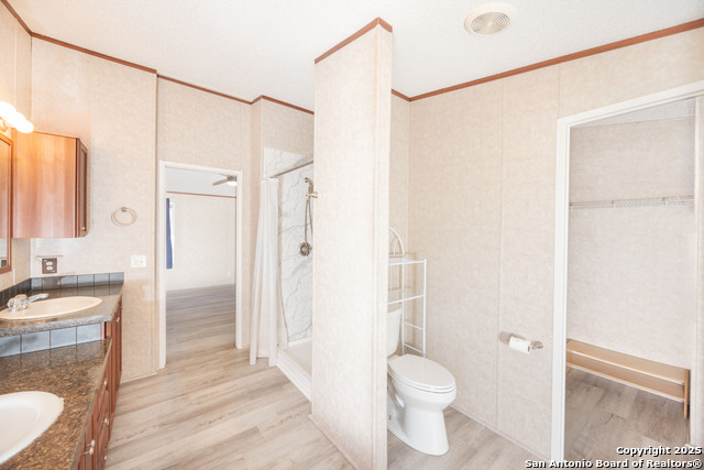 Listing photo id 7 for 590 County Road 4614