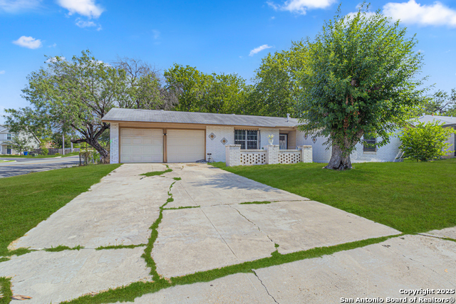 Details for 5883 Branch Valley St, San Antonio, TX 78242