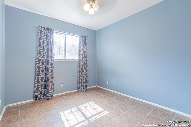 Image 17 of 21 For 5883 Branch Valley St
