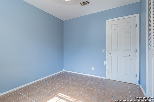 Image 18 of 21 For 5883 Branch Valley St