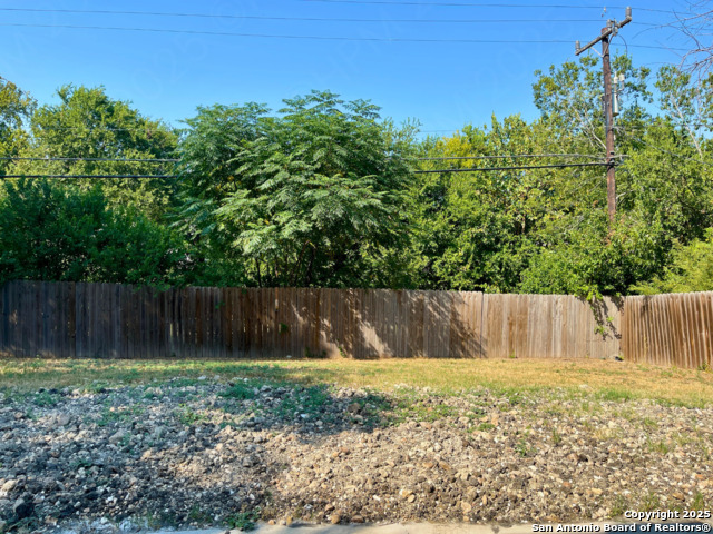 Image 15 of 16 For 9702 Bay View
